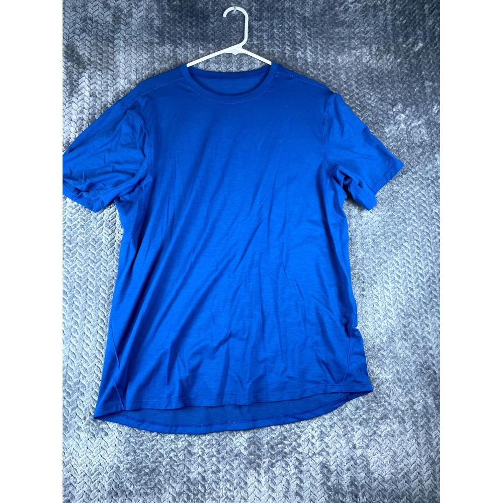Lululemon T Shirt Mens Medium Bright Blue Short Sleeve Performance Athleisure